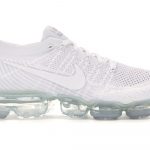triple white nike vapormax