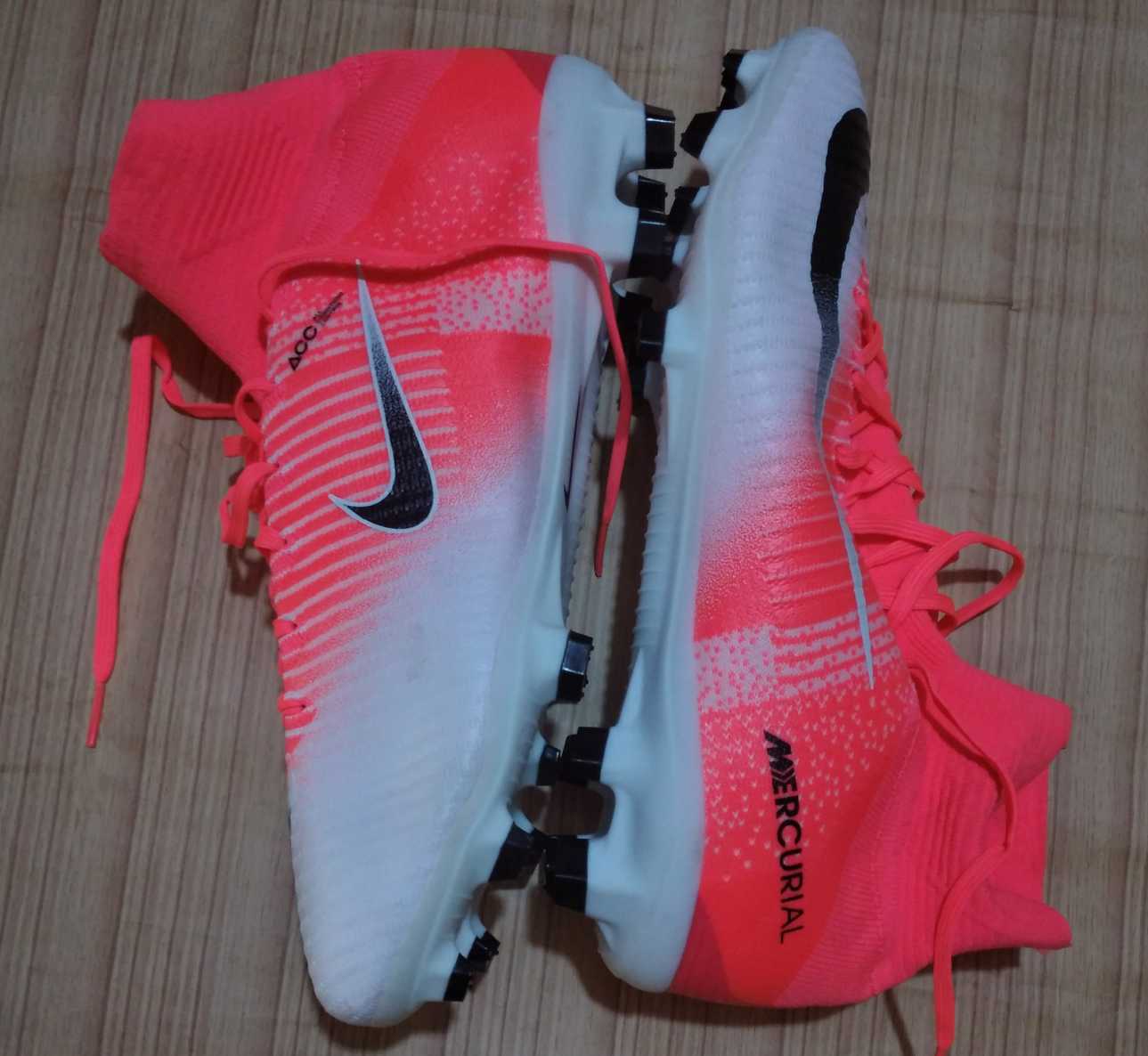 Nike mercurial boot