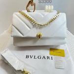White Ladies Chain Strap Bag