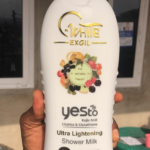 C- White Ultra Lightening Shower Gel